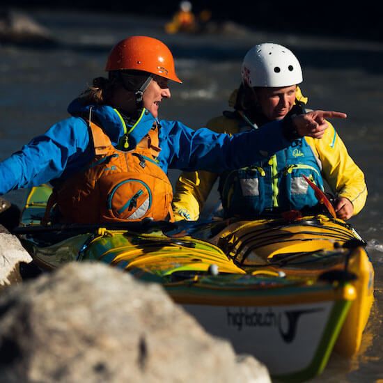 Coaching Seekajak Auf Dem Fluss 550x550 2