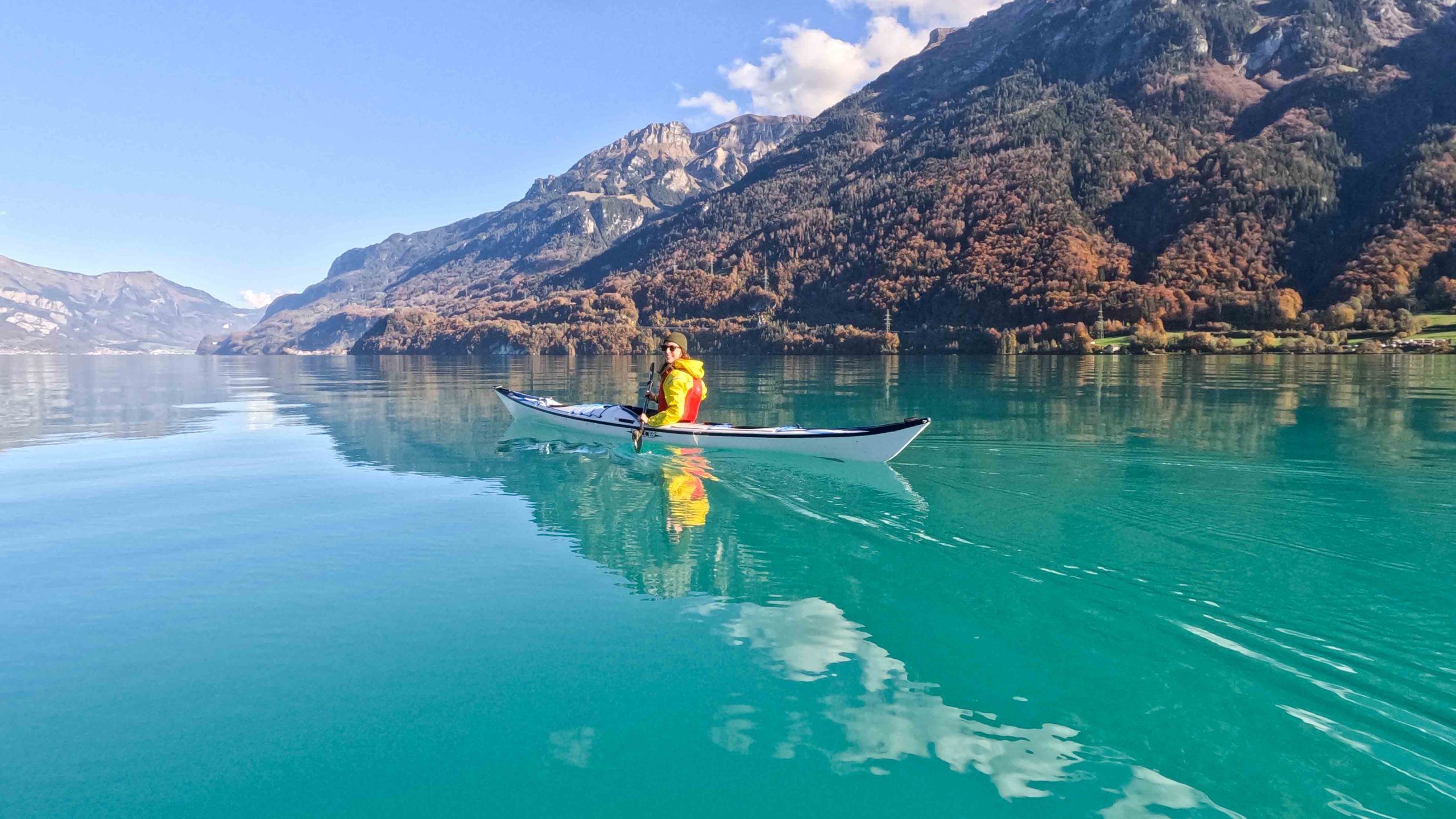 Hightide Kayak School Lake Brienz In Autumn 2 Scaled