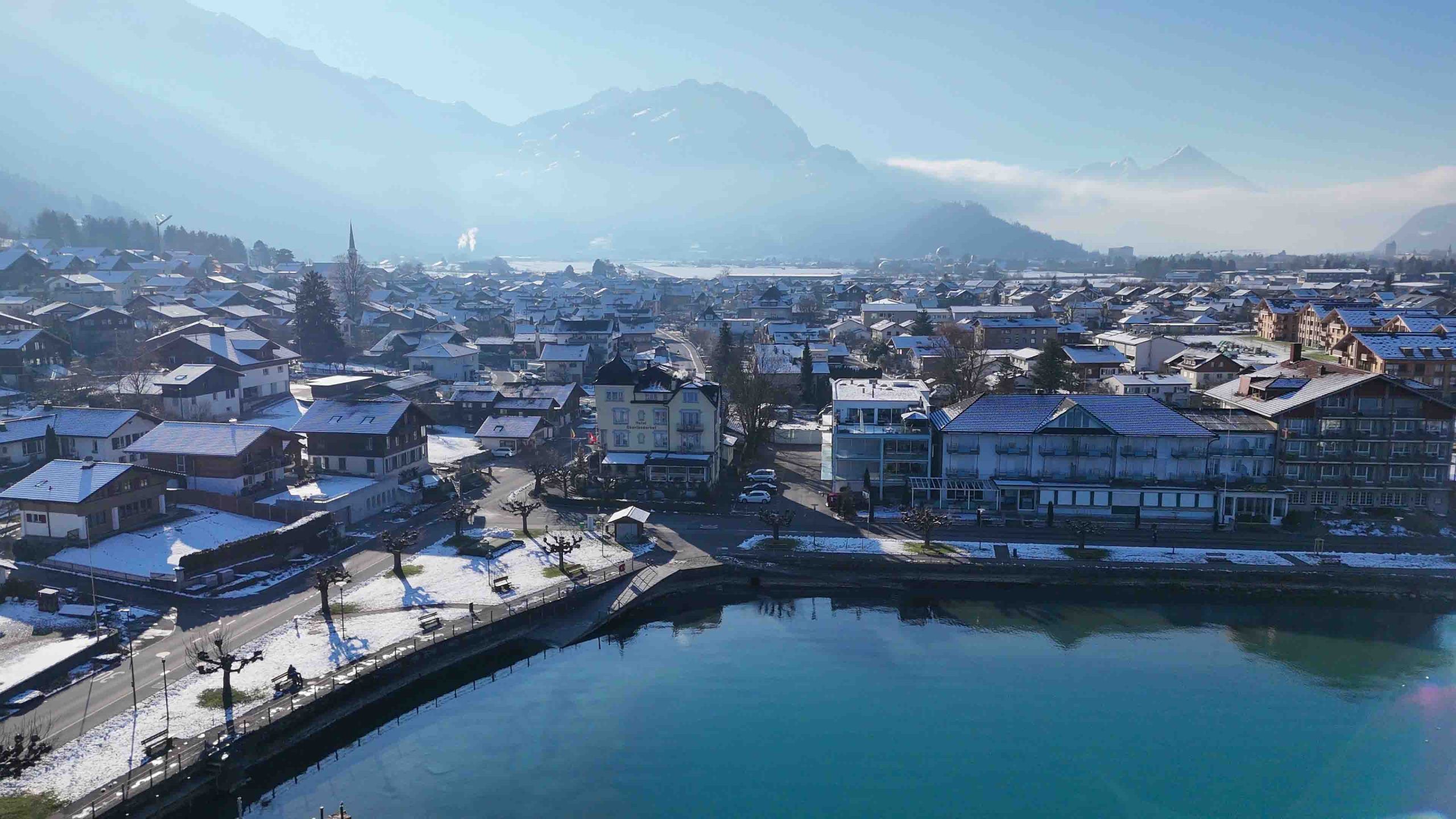 Hightide Kayak School Am Quai 1 3 Scaled