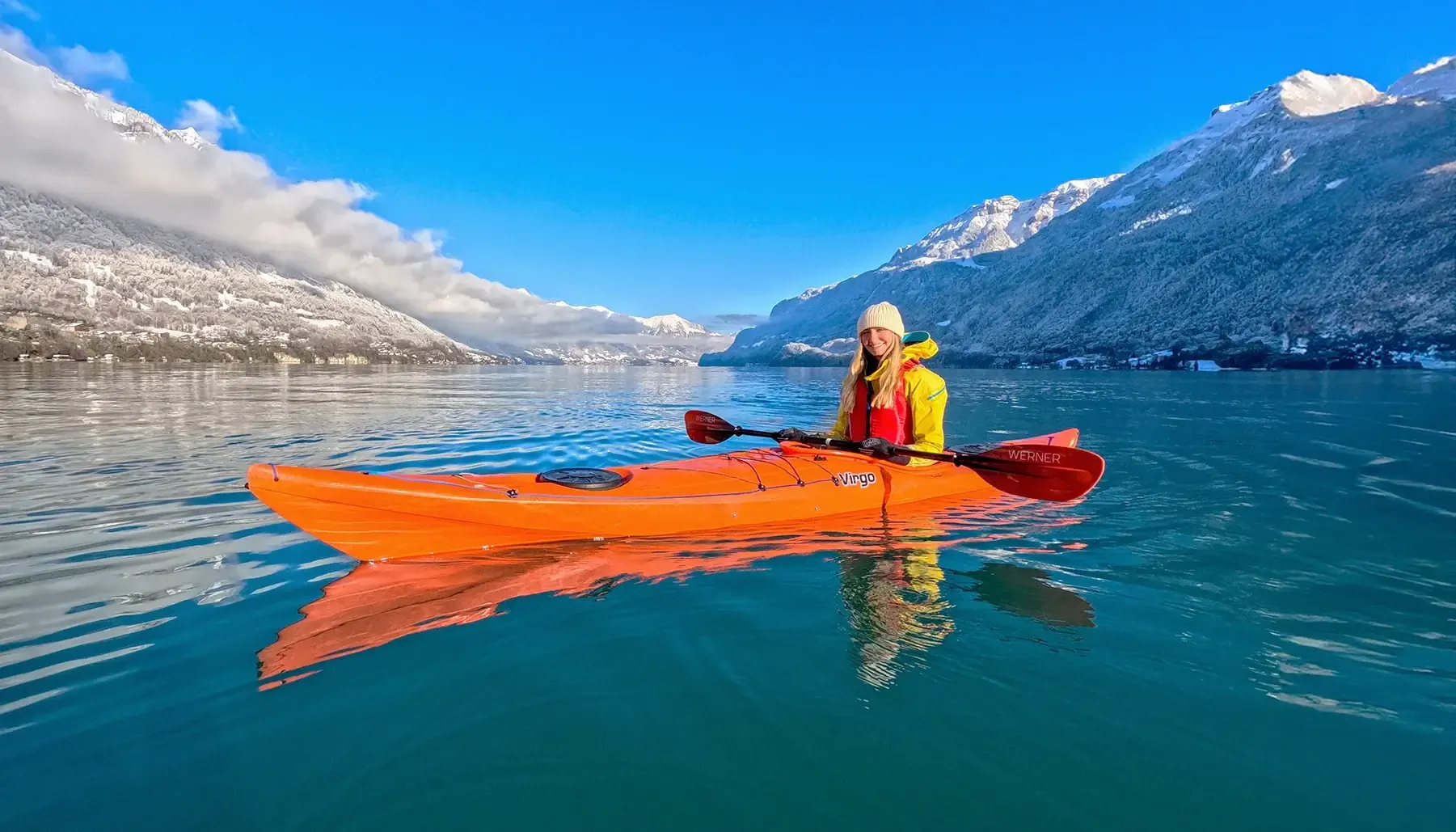Winter Kayak Tour Lake Brienz Interlaken